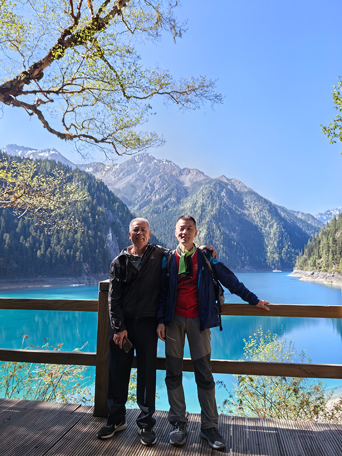 優(yōu)秀員工家屬合照